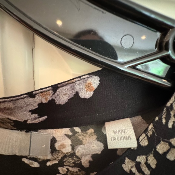 Vince White and Gray Floral Long Sleeve Blouse Shear Silk - Picture 4 of 6